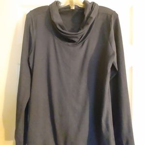 Soft nwot cowl neck active wear